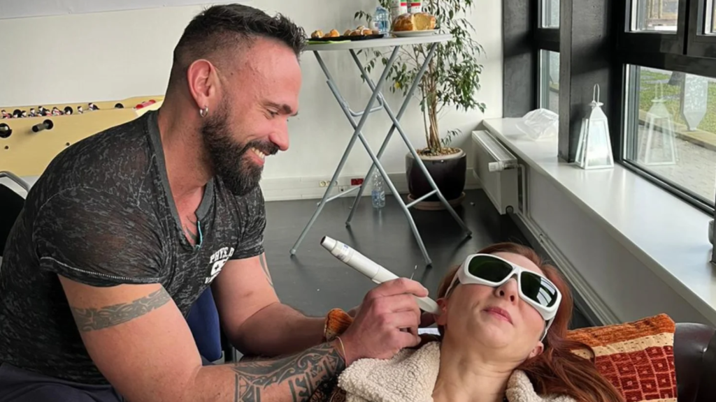 Réflexologie laser : une méthode naturelle sans médicaments ni effets secondaires